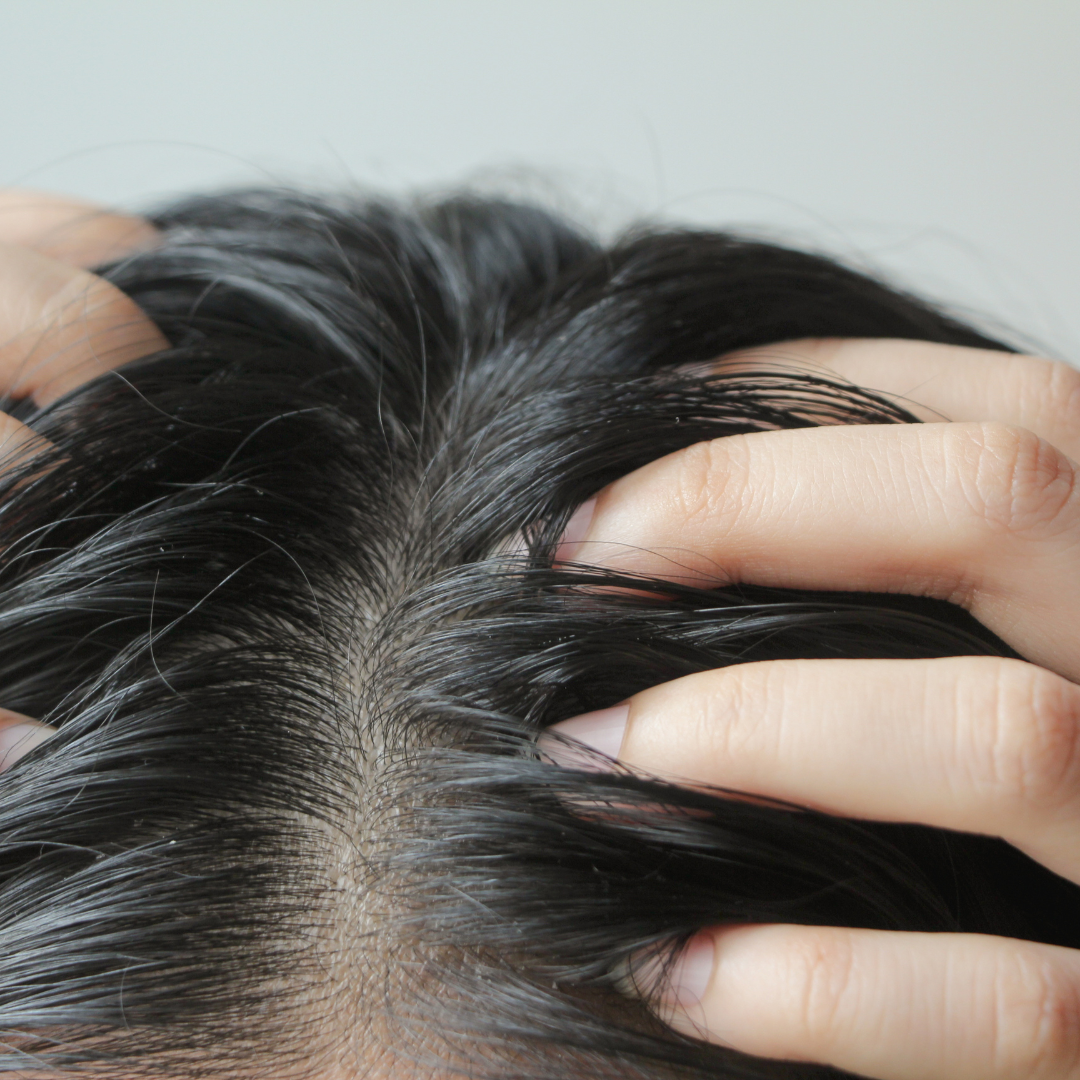 Cheveux poisseux après le lavage pourquoi et comment s